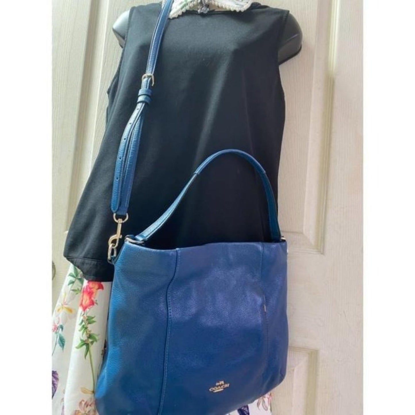 Coach Medium W Adjustable Strap Blue Leather Cross