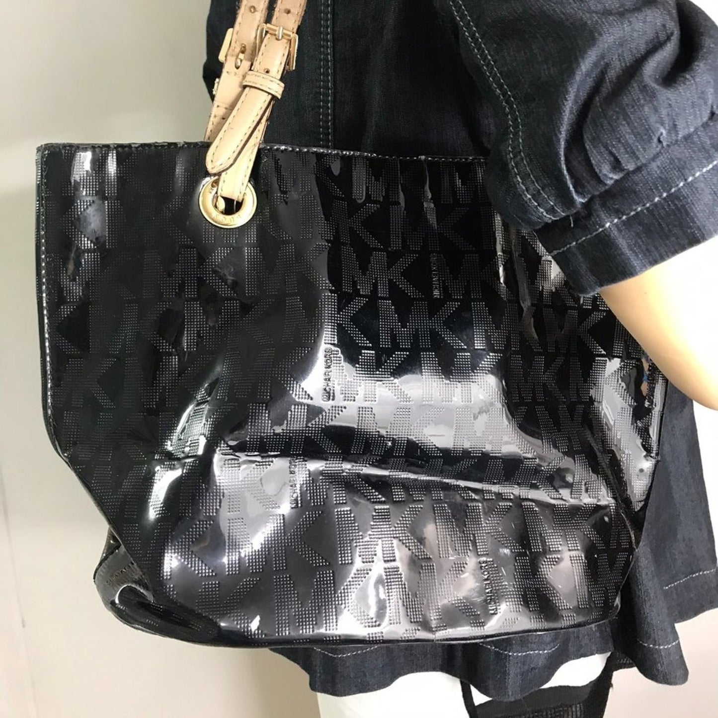 Michael Kors Black Cream Patent leather Tote Bag