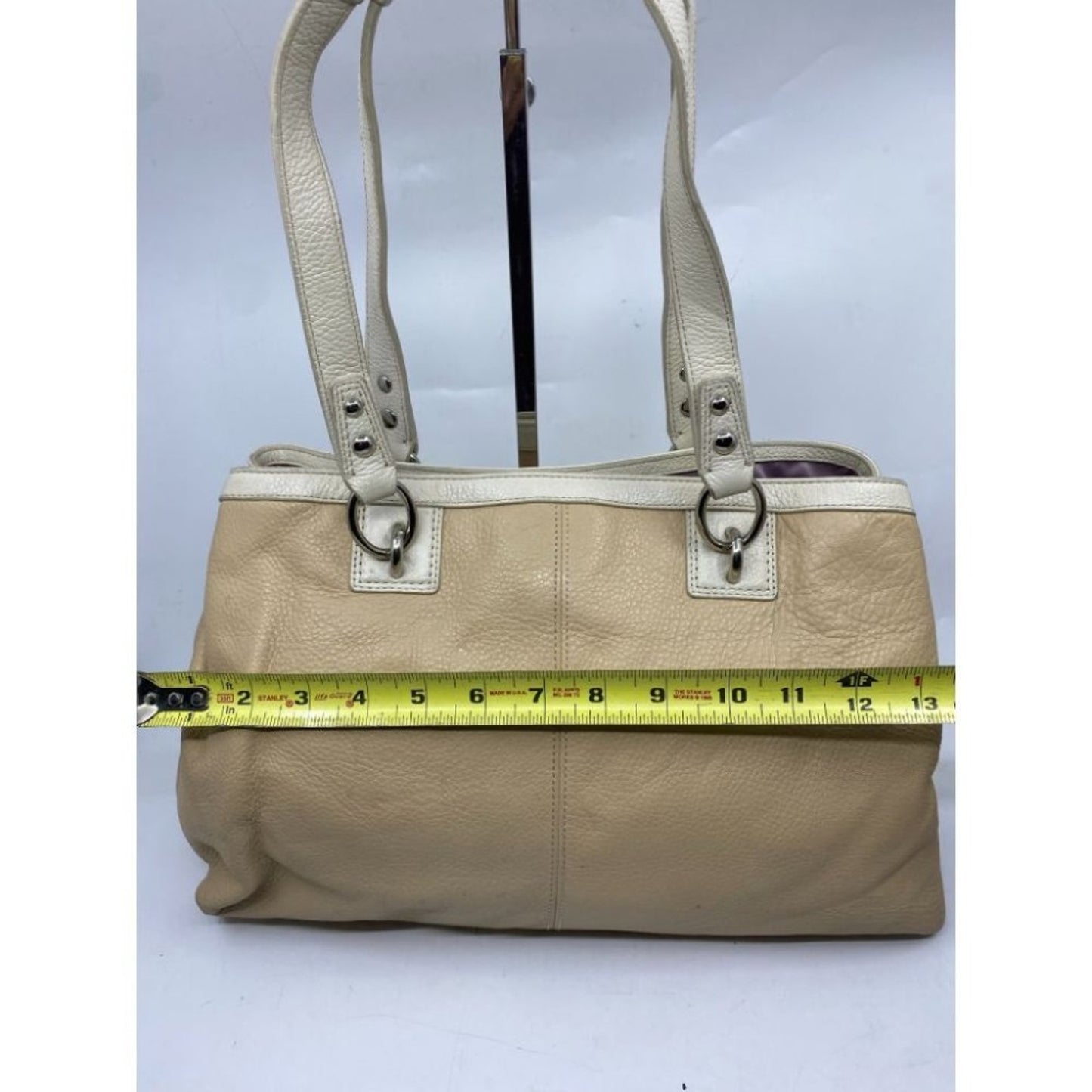 COACH Medium/ Large Leather Tan White Shoulder Bag