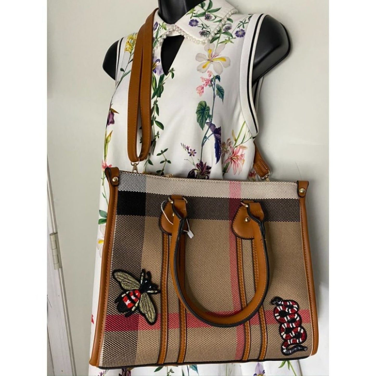 NWT! ClosetsNYC Large Plaid Tote Bag w/ Crossbody
