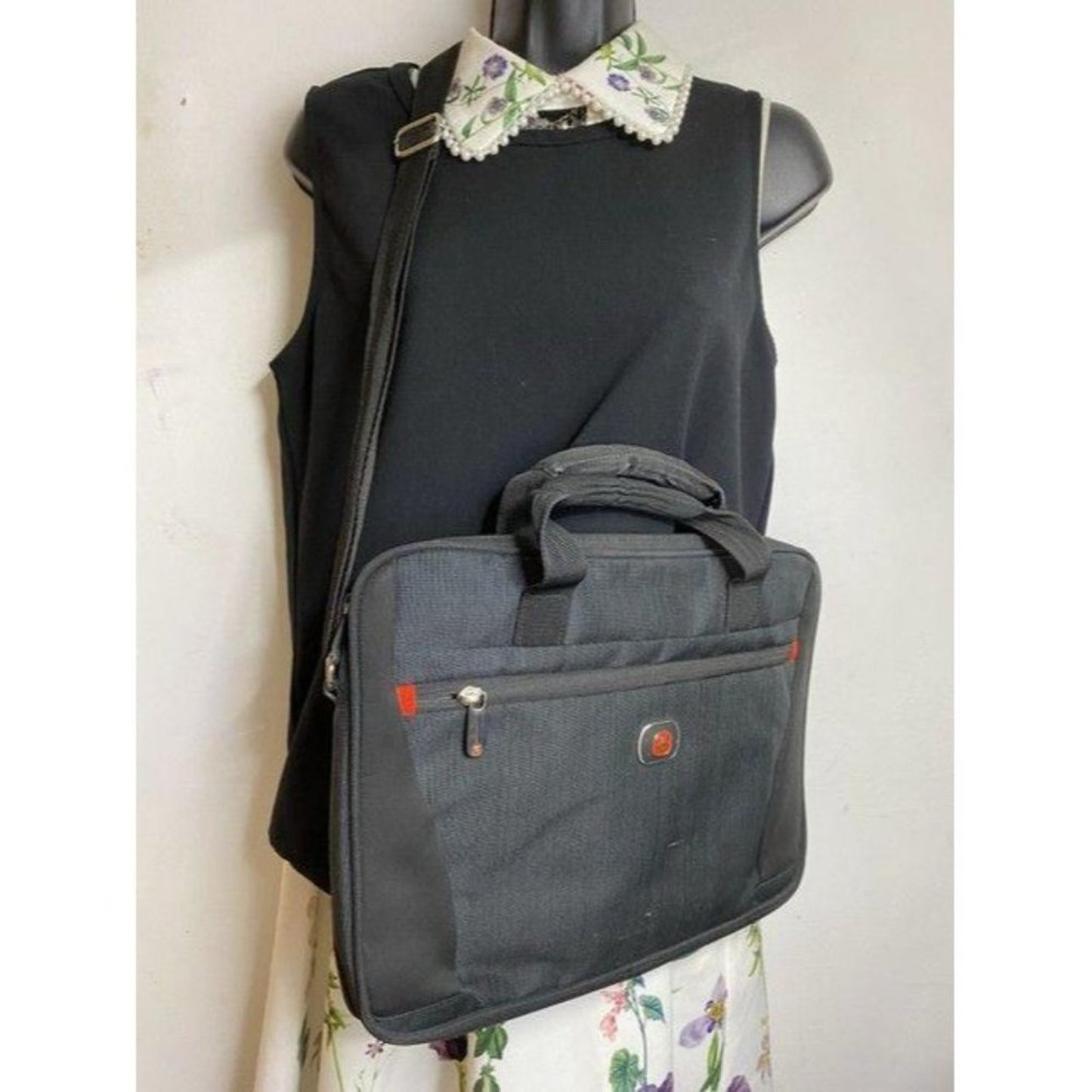 swiss gear black navy nylon cross body bag