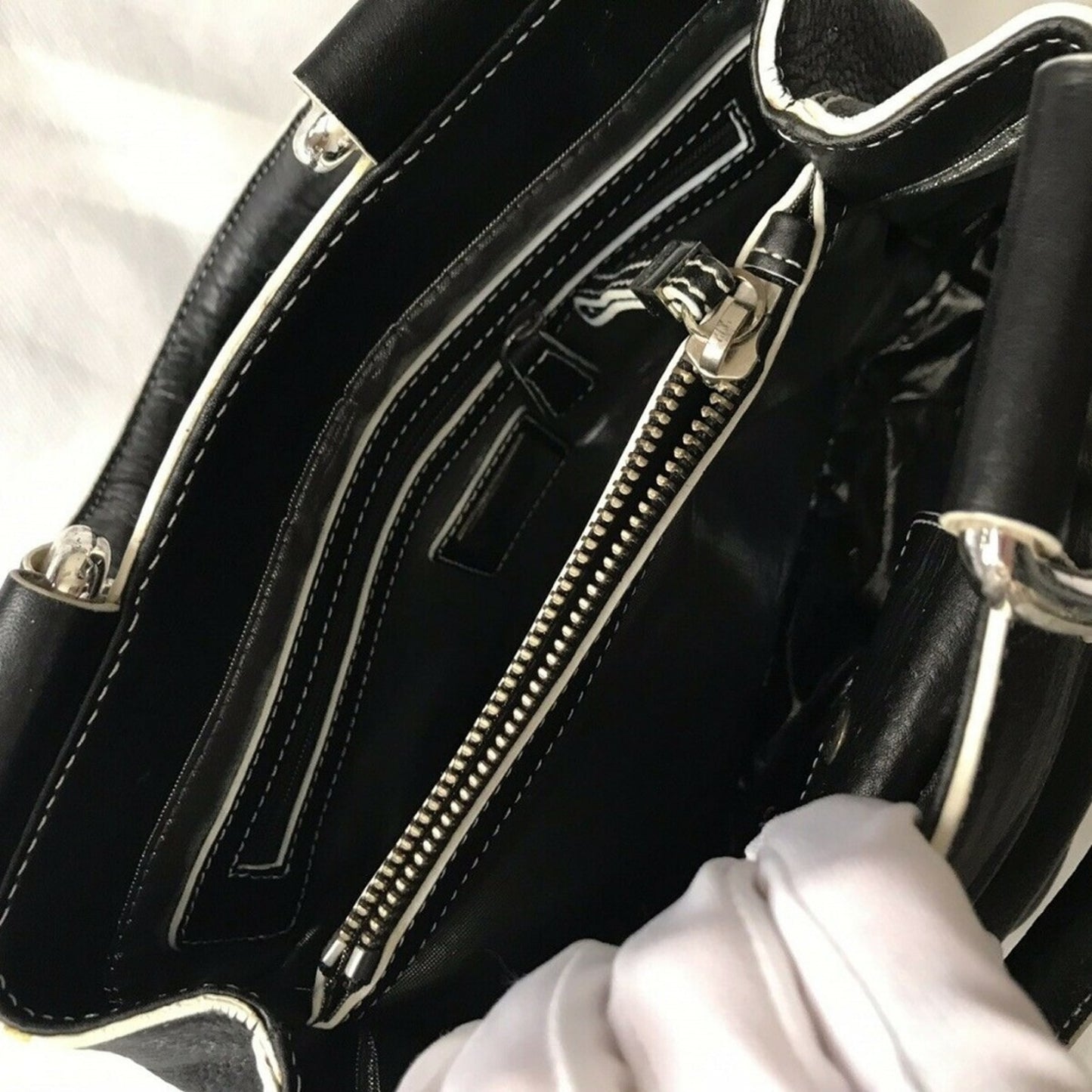 MAXX NEW YORK Medium Black Leather Handle Bag