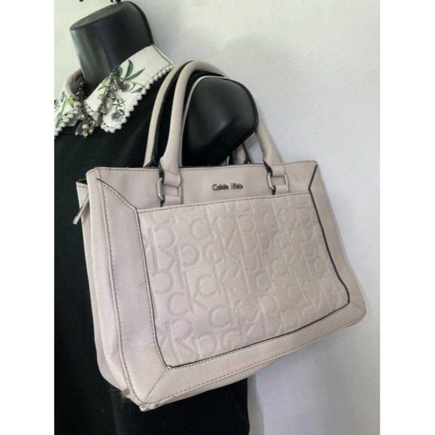 calvin klein cream shoulder bag