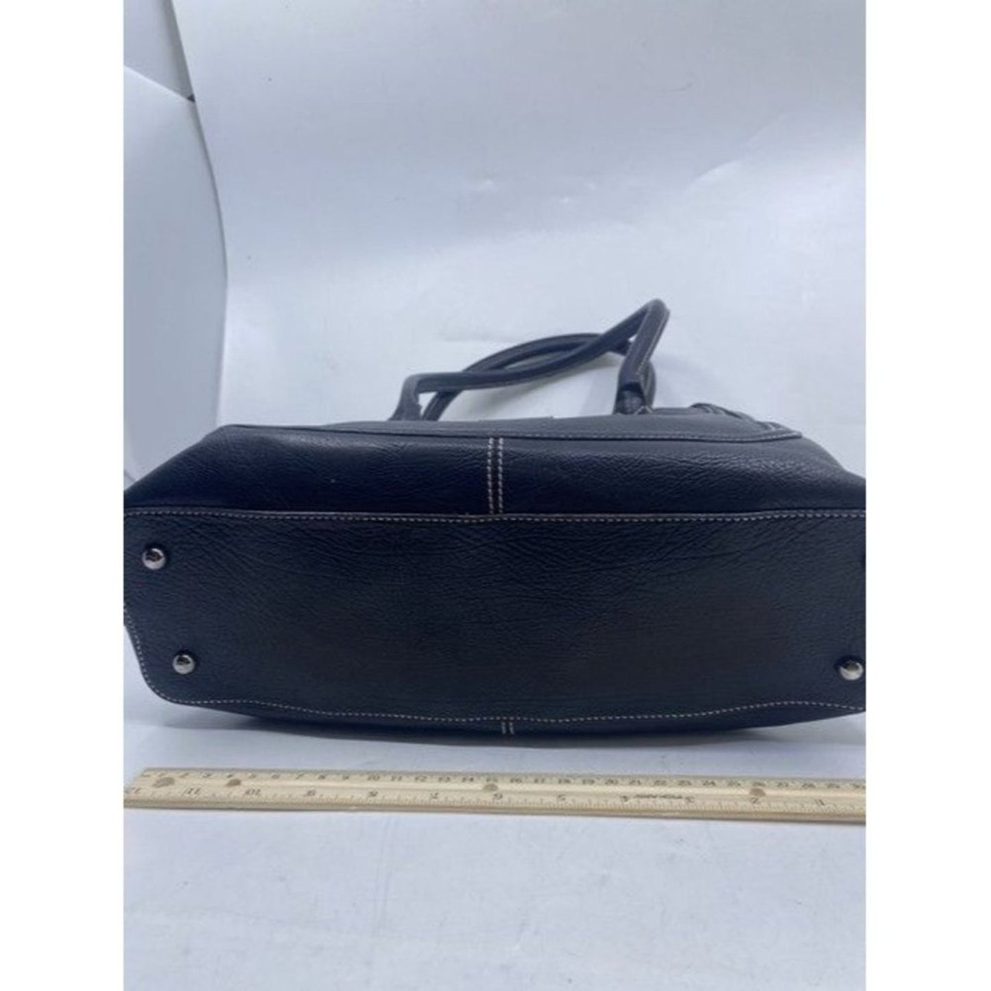 Tod S Buckle Magnetic Black Pebble Leather Shoulder Bag