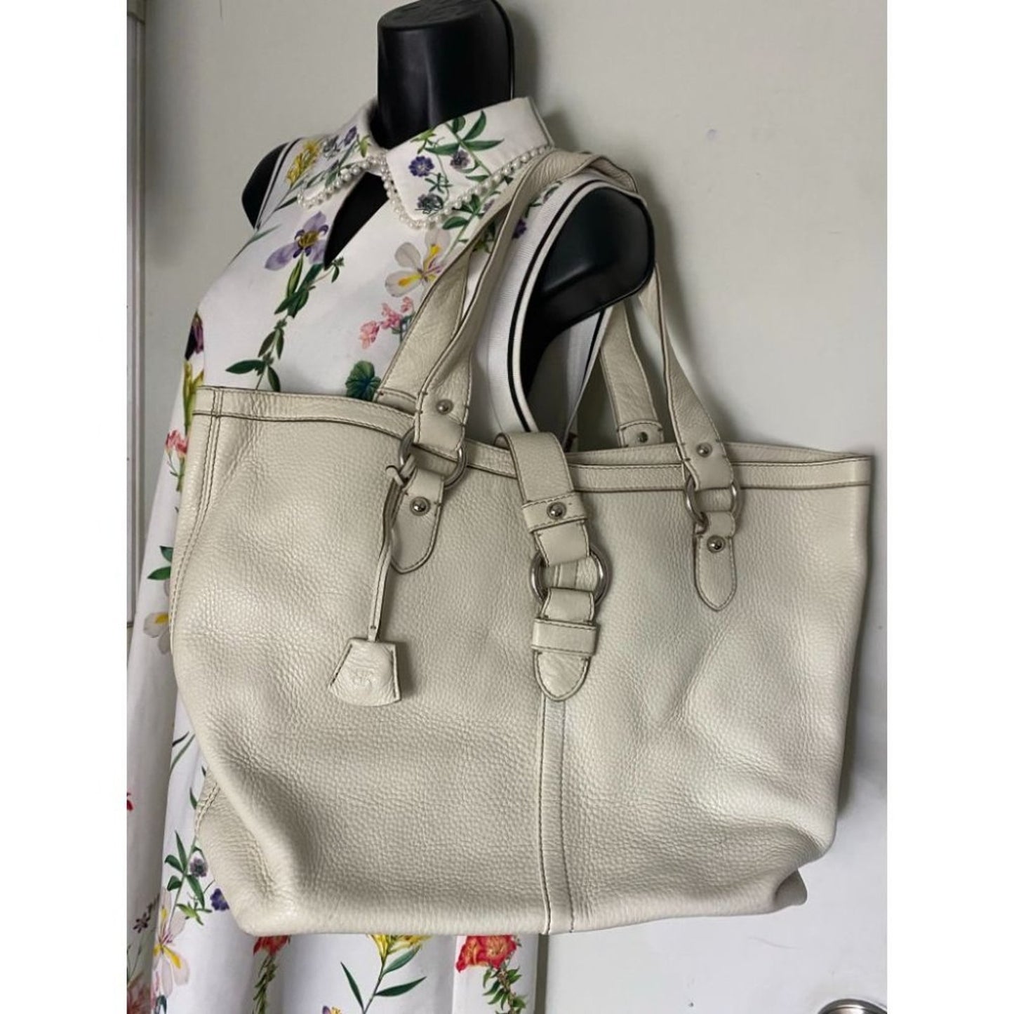 Banana Republic White Large Leather Tote Bag