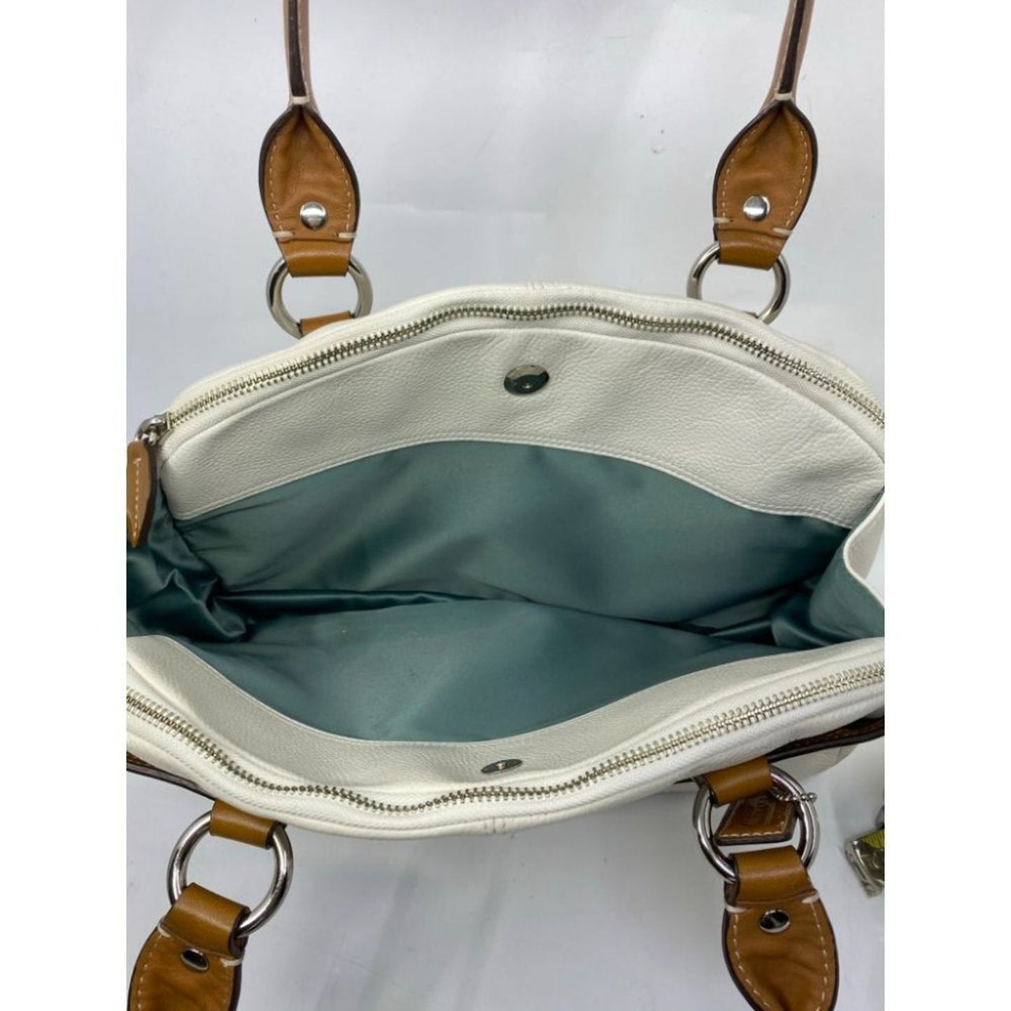 Coach Leather Medium Size White Brown Shoulder Bag