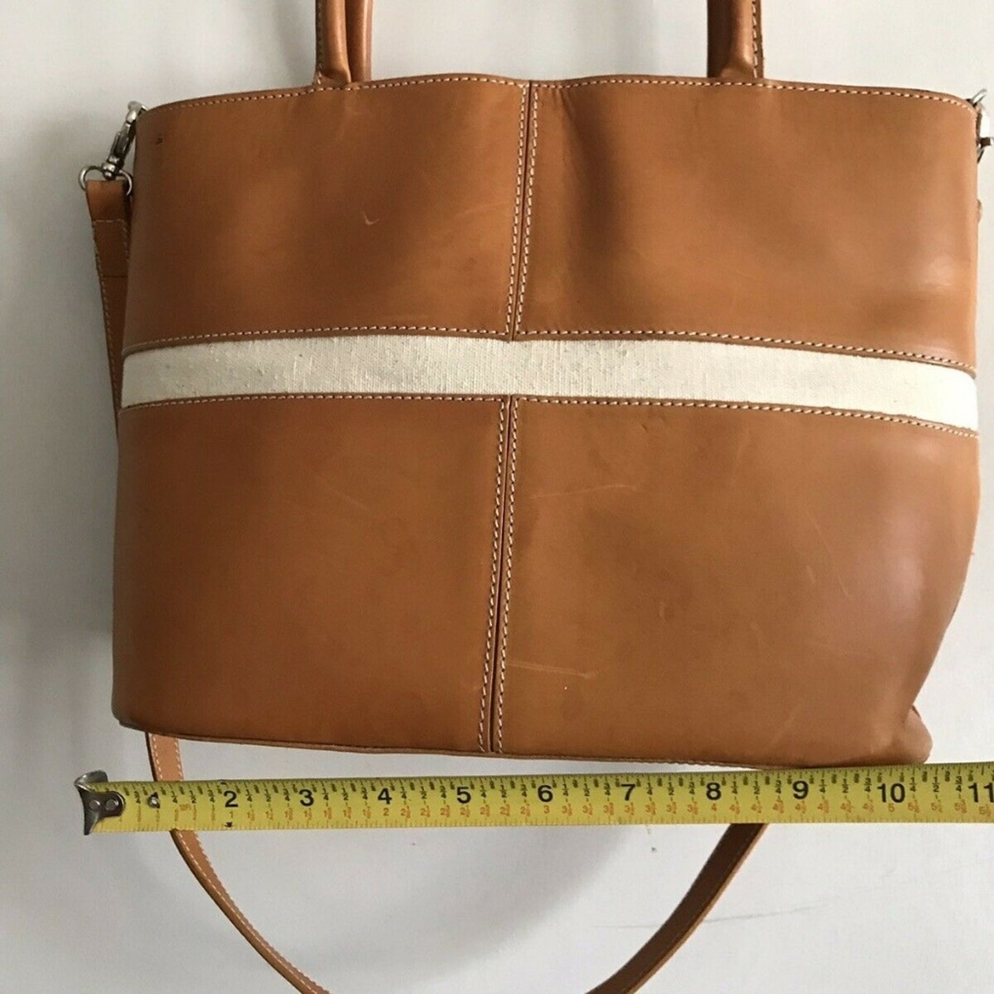 GUIA Medium Tan Leather Crossbody Bag