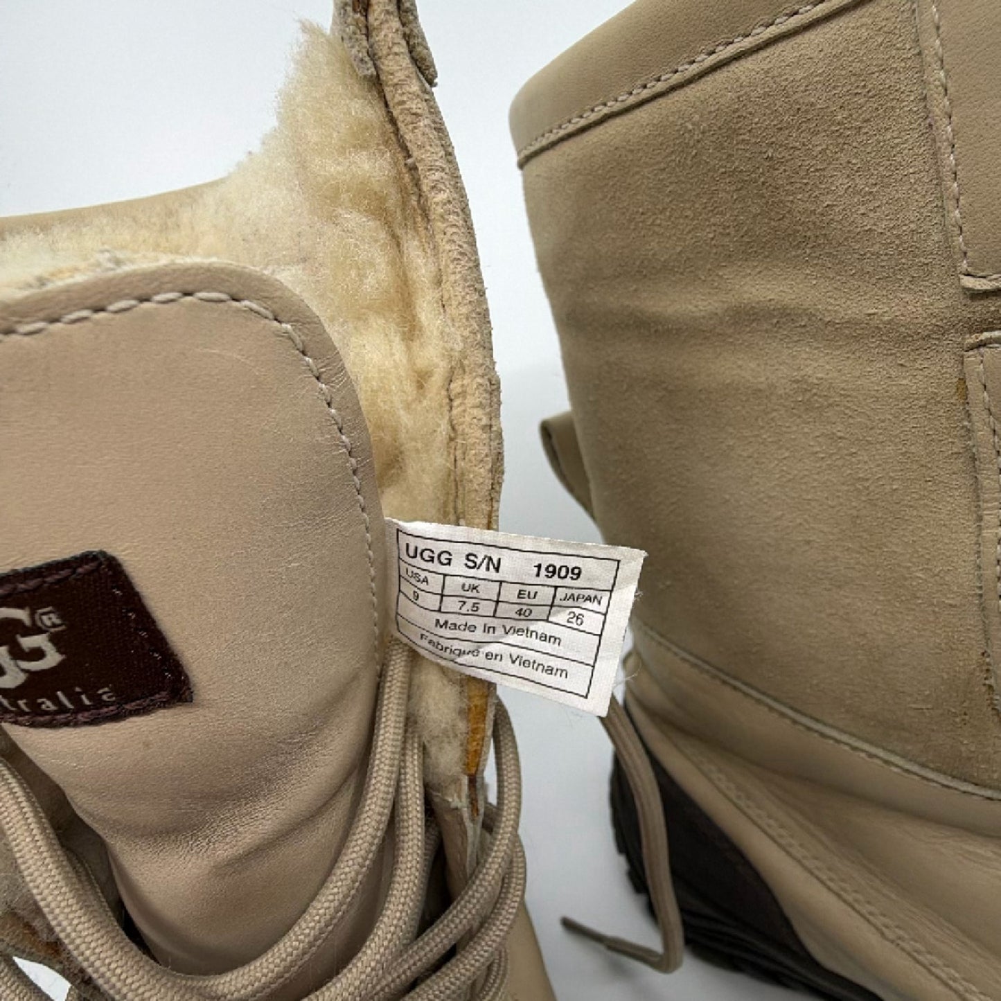 UGG Adirondack II Beige Leather Shearling Boot Size 8
