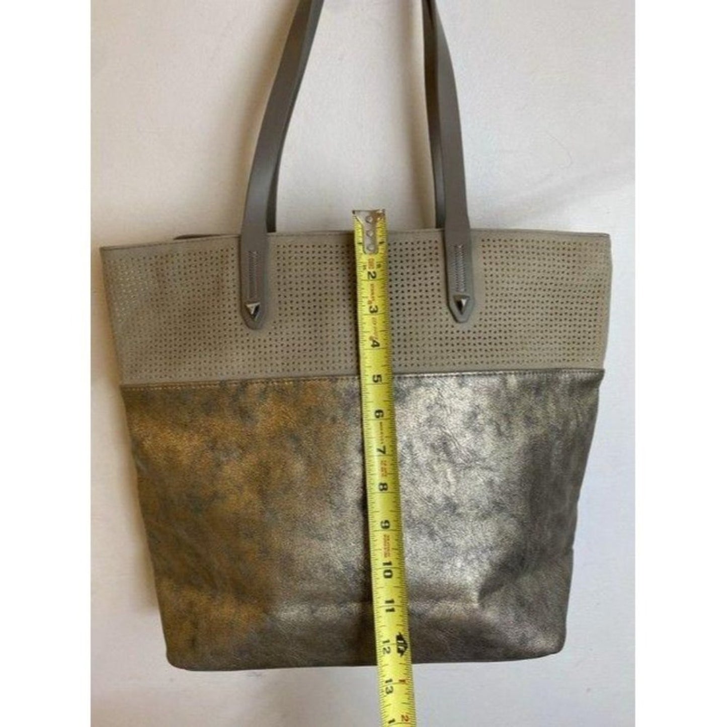 stella and dot bag large shoulder gray gold leathe