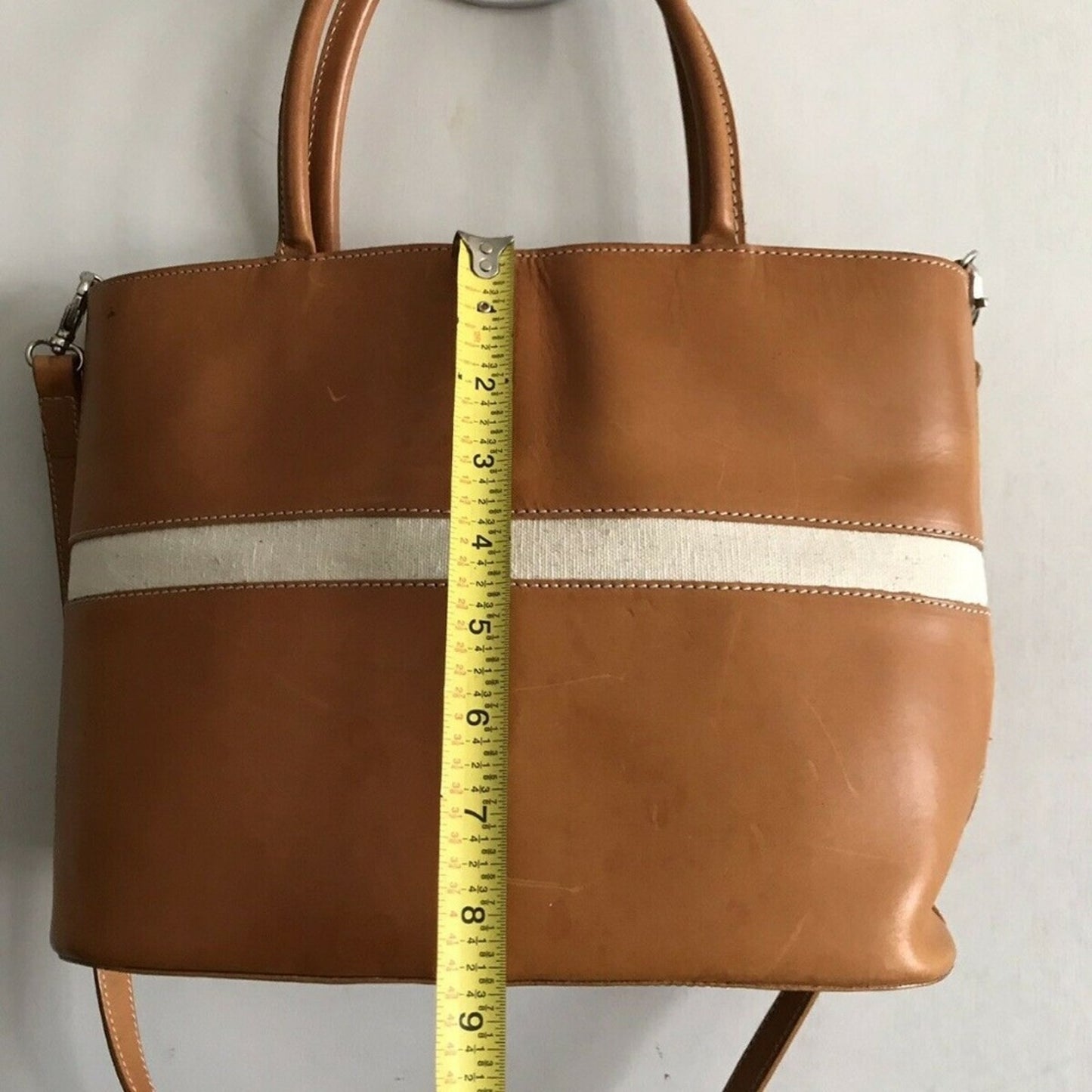GUIA Medium Tan Leather Crossbody Bag