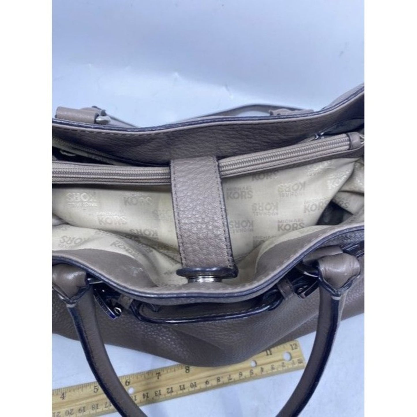 Michael Kors Hamilton Tangray Leather Cross Body Bag