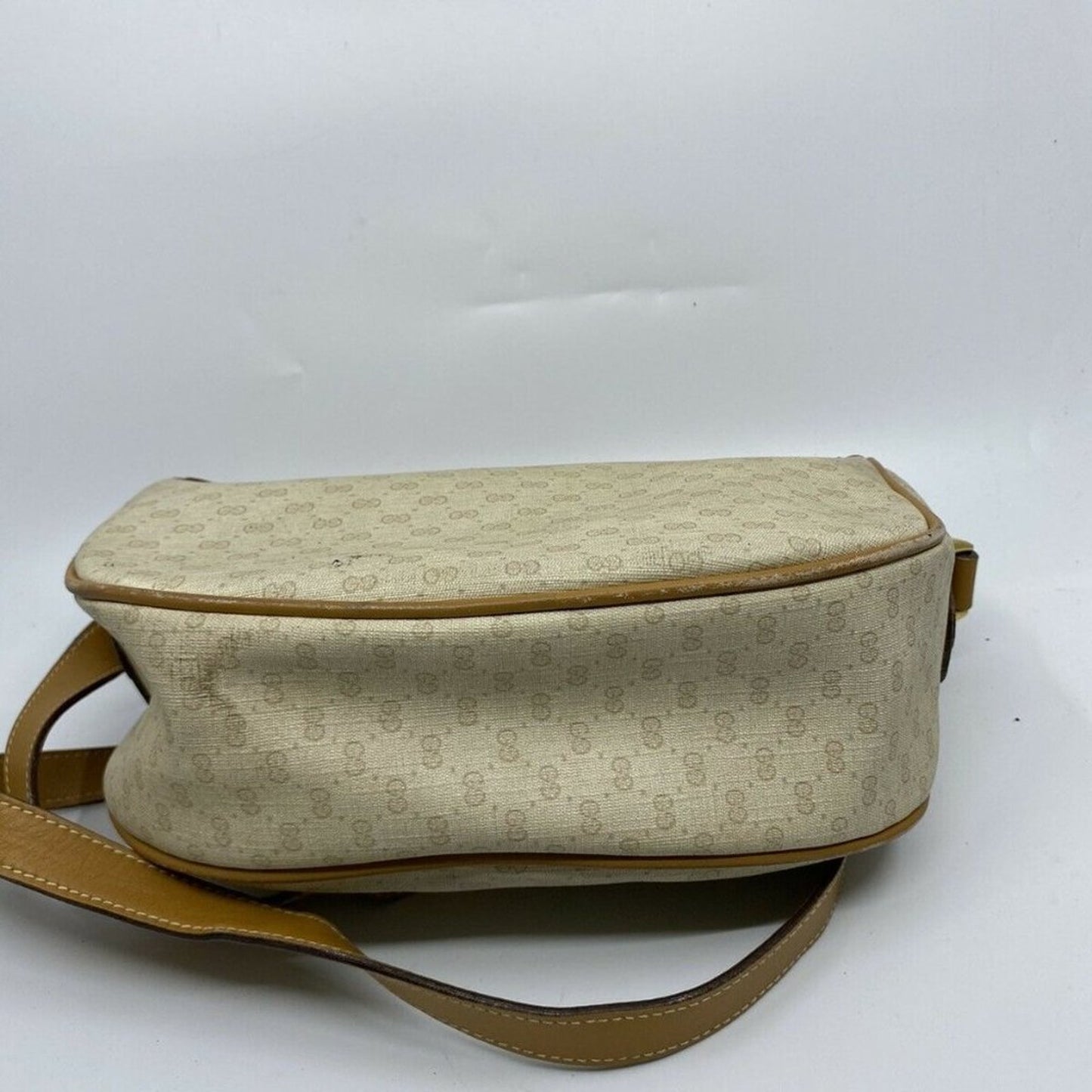 GUCCI Vintage Beige Coated Canvas/ Leather Crossbo