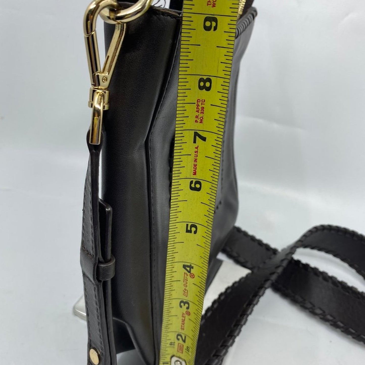 Like New Michael Kors Woven Seemed Crossbody Bag