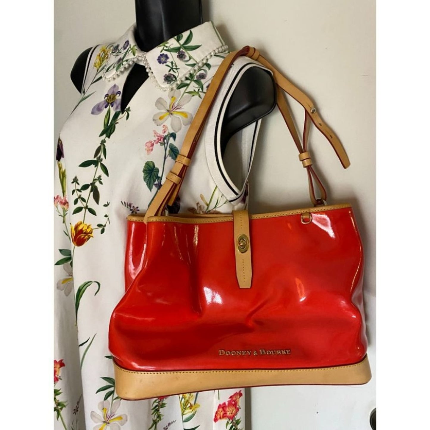 DOONEY & BOURKE Red Tan Large Leather Tote Bag