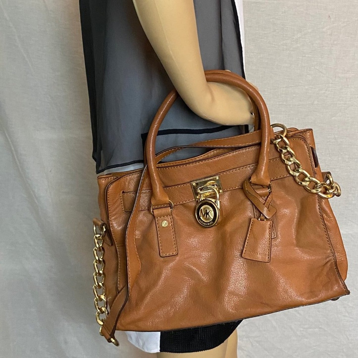 Michael Kors Medium Brown Hamilton Leather Bag