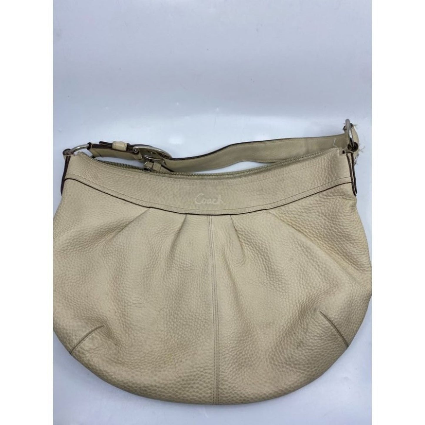 COACH Women's Large Tan Leather Shoulder Bag