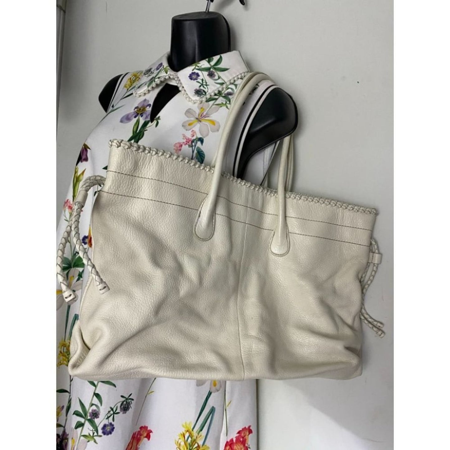 Banana Republic Cream Leather Shoulder Bag