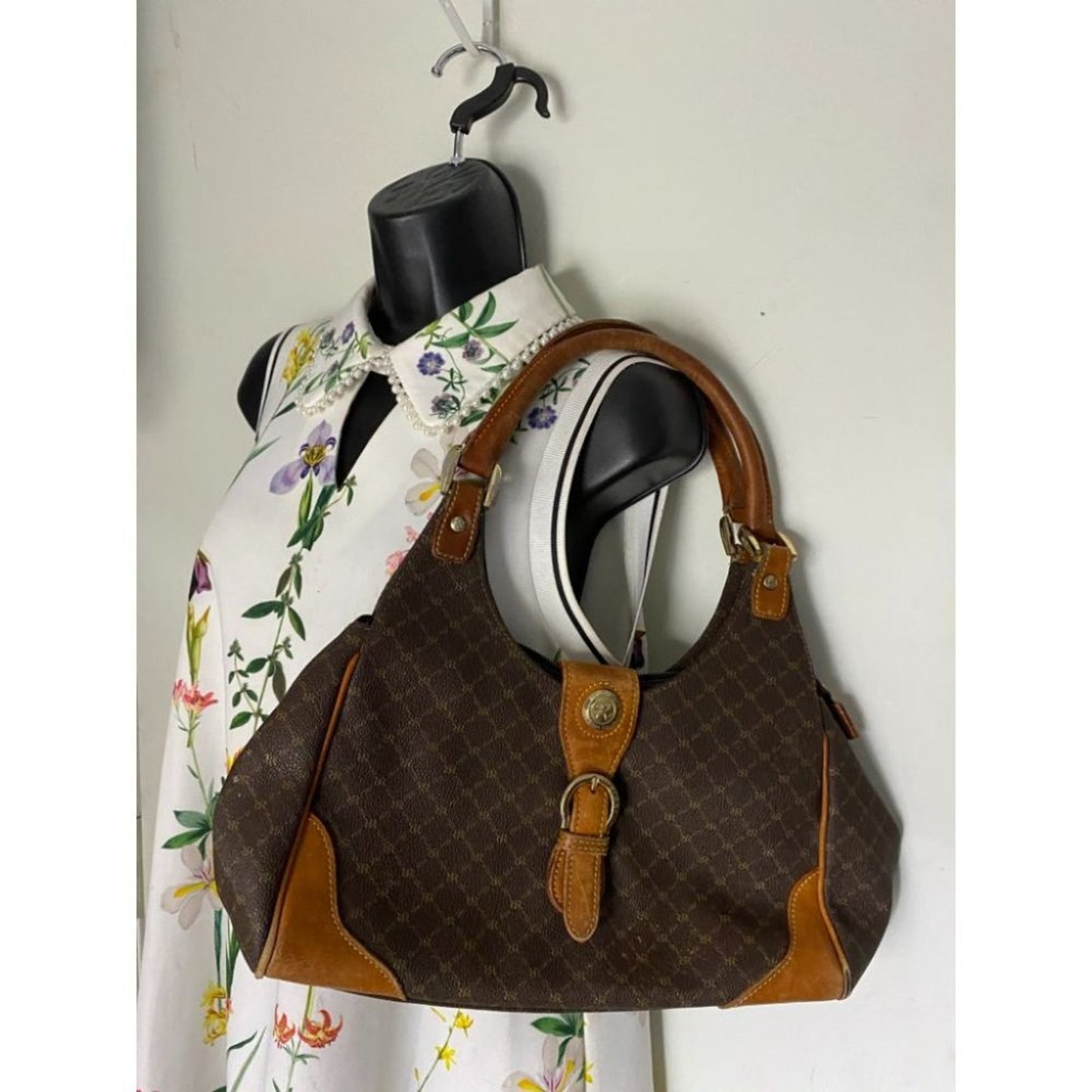 Vintage Rioni Brown Handbag