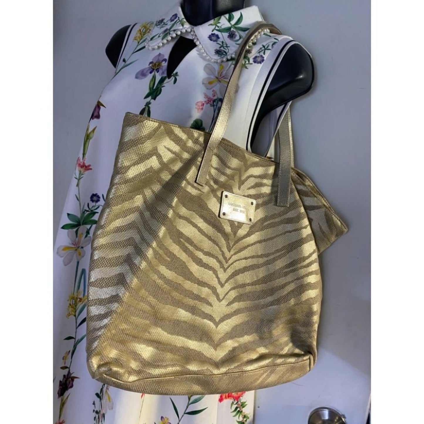 MICHAEL KORS Gold Tan Large Inter Woven Tote Bag