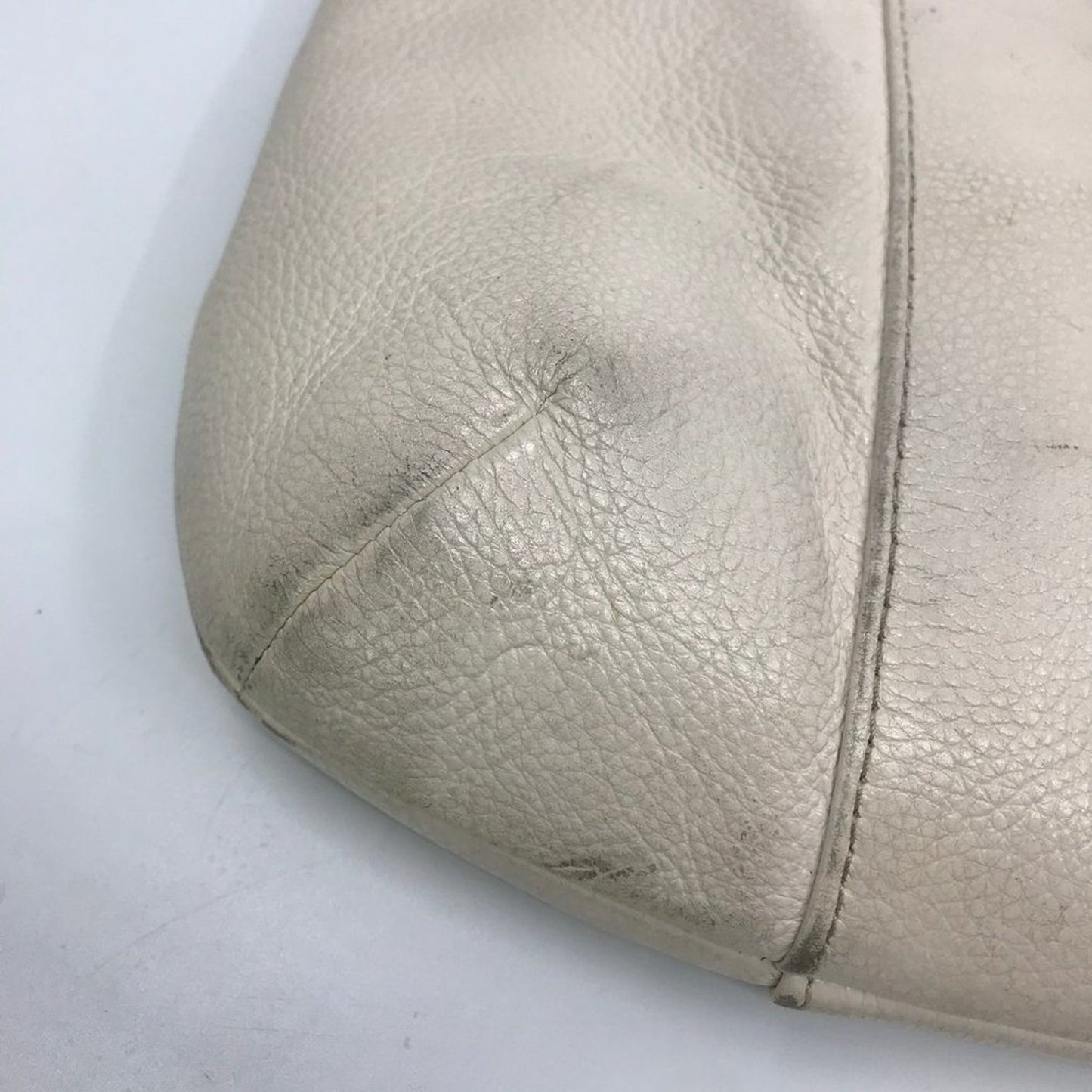 COACH White Medium Leather Handbag