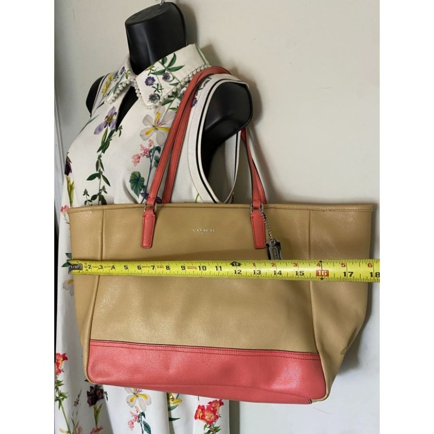 COACH Large Tan Orange Leather Tote/ Shoulder Bag