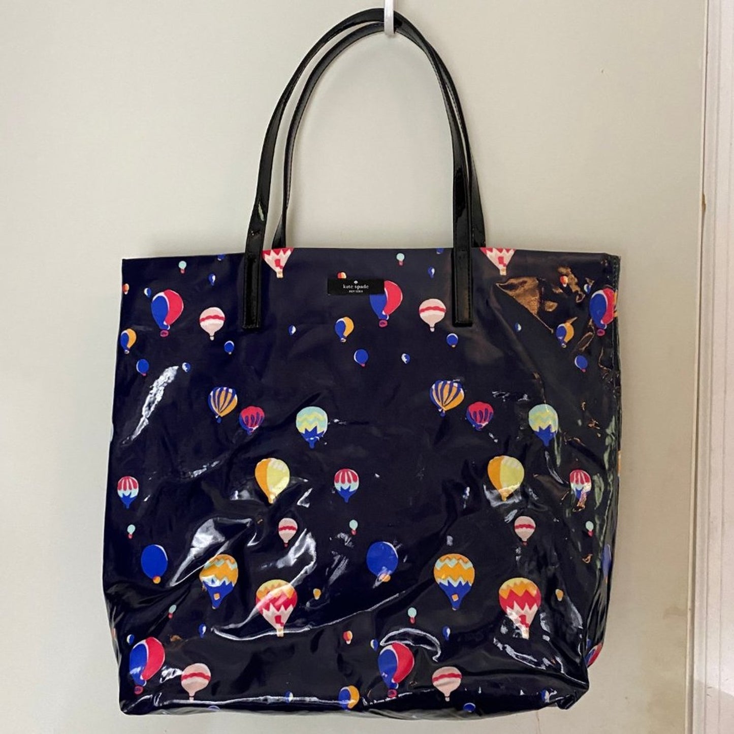 Large laminated shopping tote