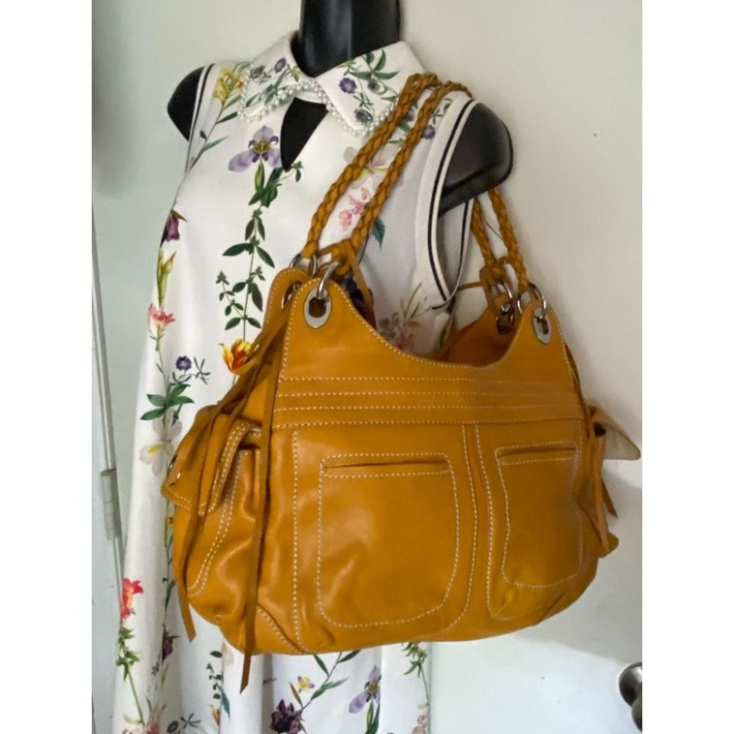 Sondra Roberts Orange Leather Shoulder/ Handbag