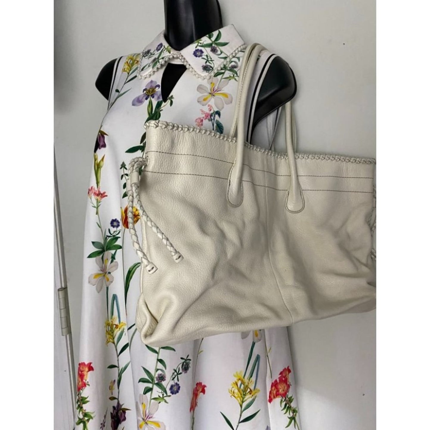 Banana Republic Cream Leather Shoulder Bag