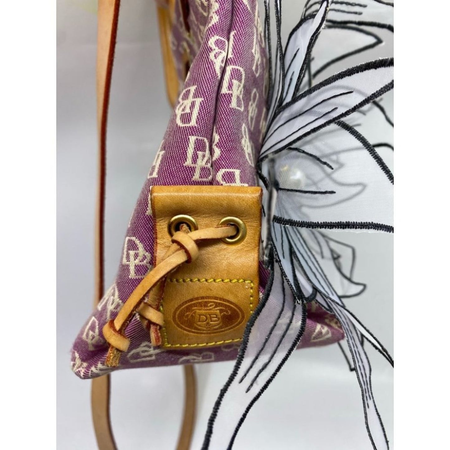DOONEY & BOURKE Purple White Tan Tote Crossbodybag
