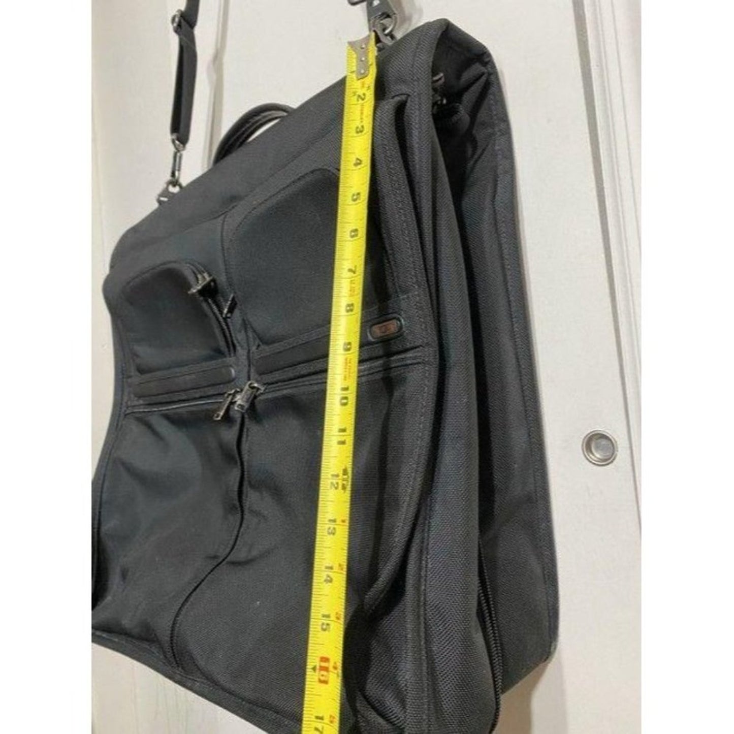 tumi alpha kleidersack black nylon weekendtravel b