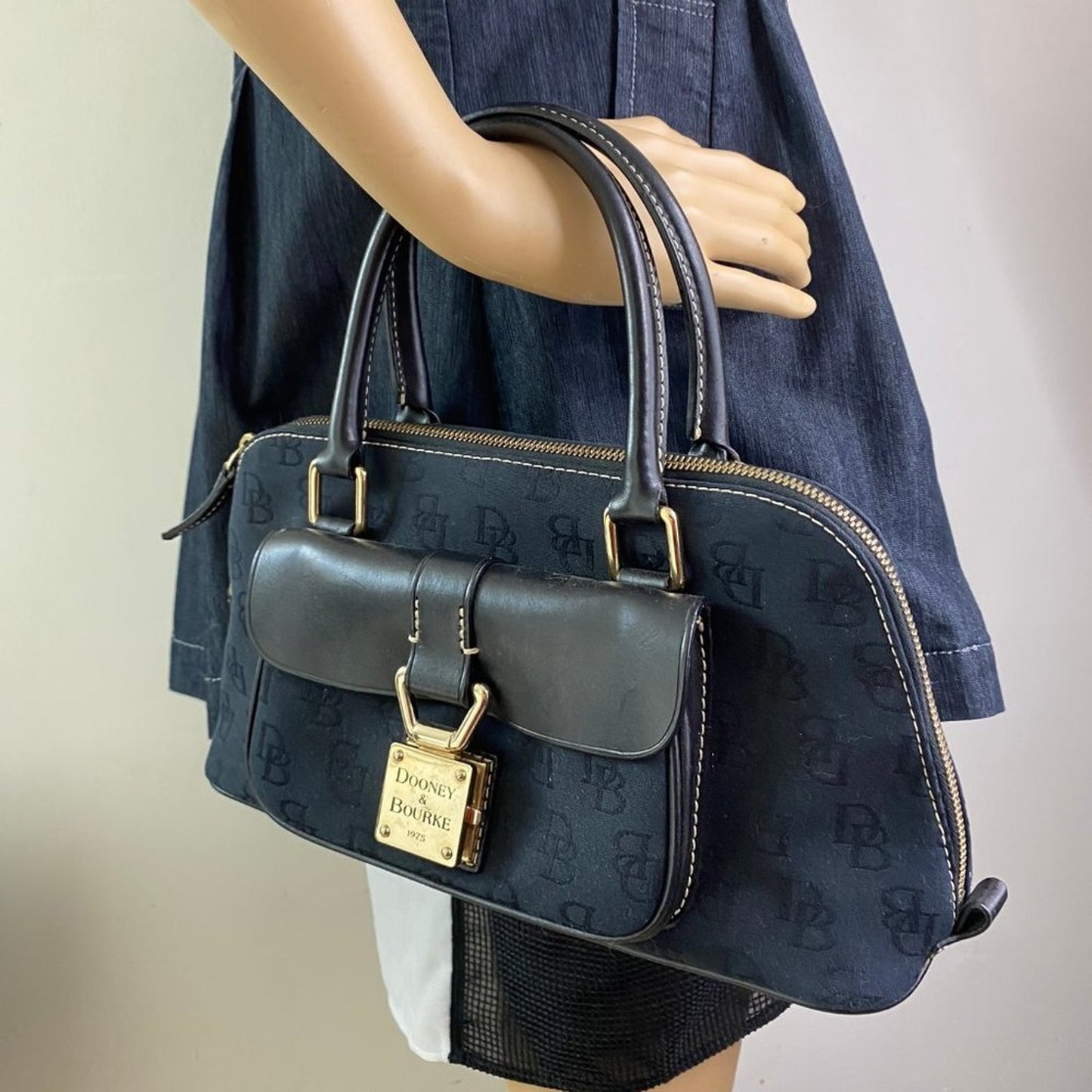 Dooney & Bourke Black Large Leather Shoulder Bag