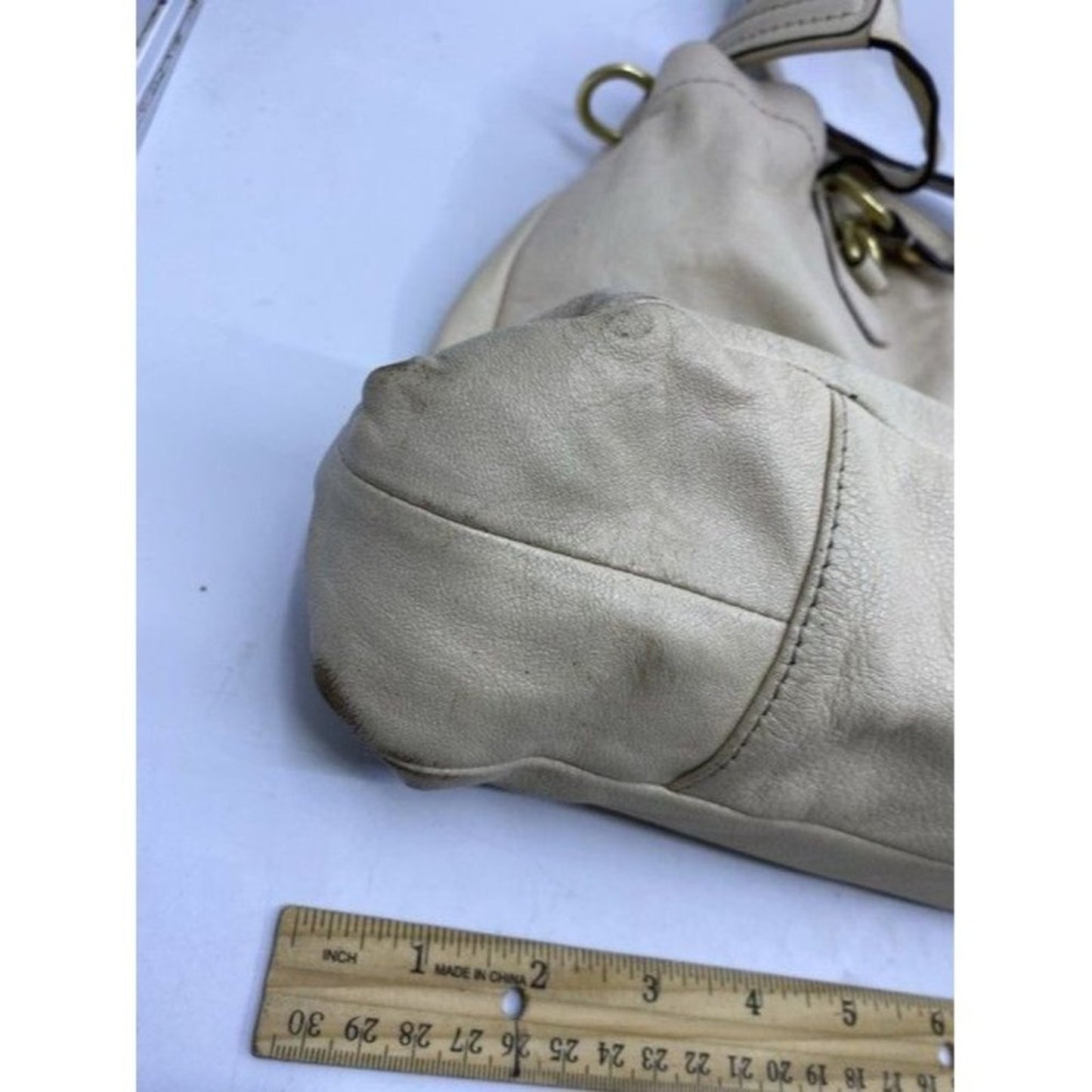 Coach Xl White Leather Shoulder Bag
