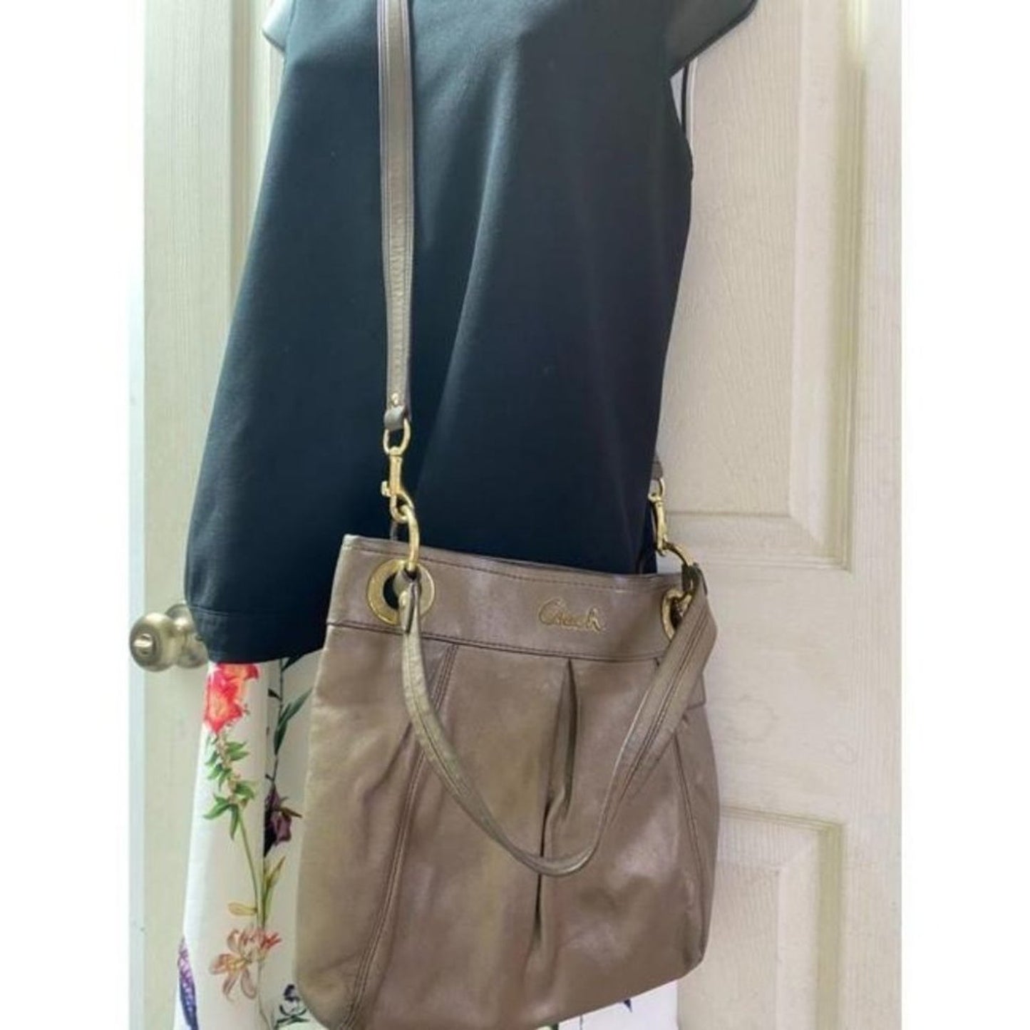 coach medium w adjustable strap gold leather cross
