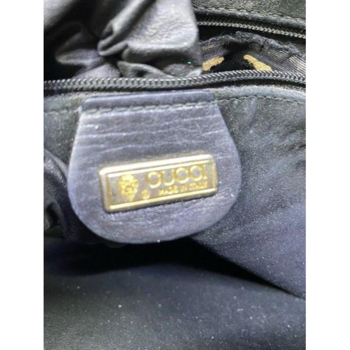gucci vintage shoulder black leather cross body ba