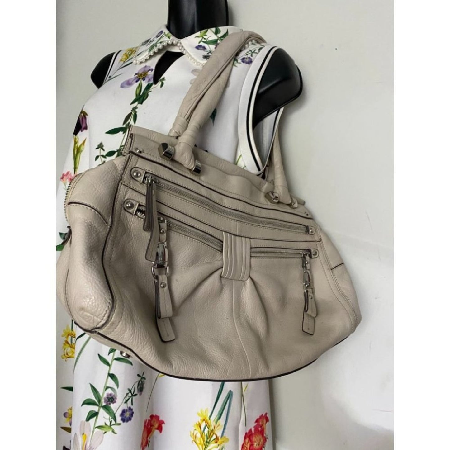 B. makowsky Cream Leather Shoulder Bag