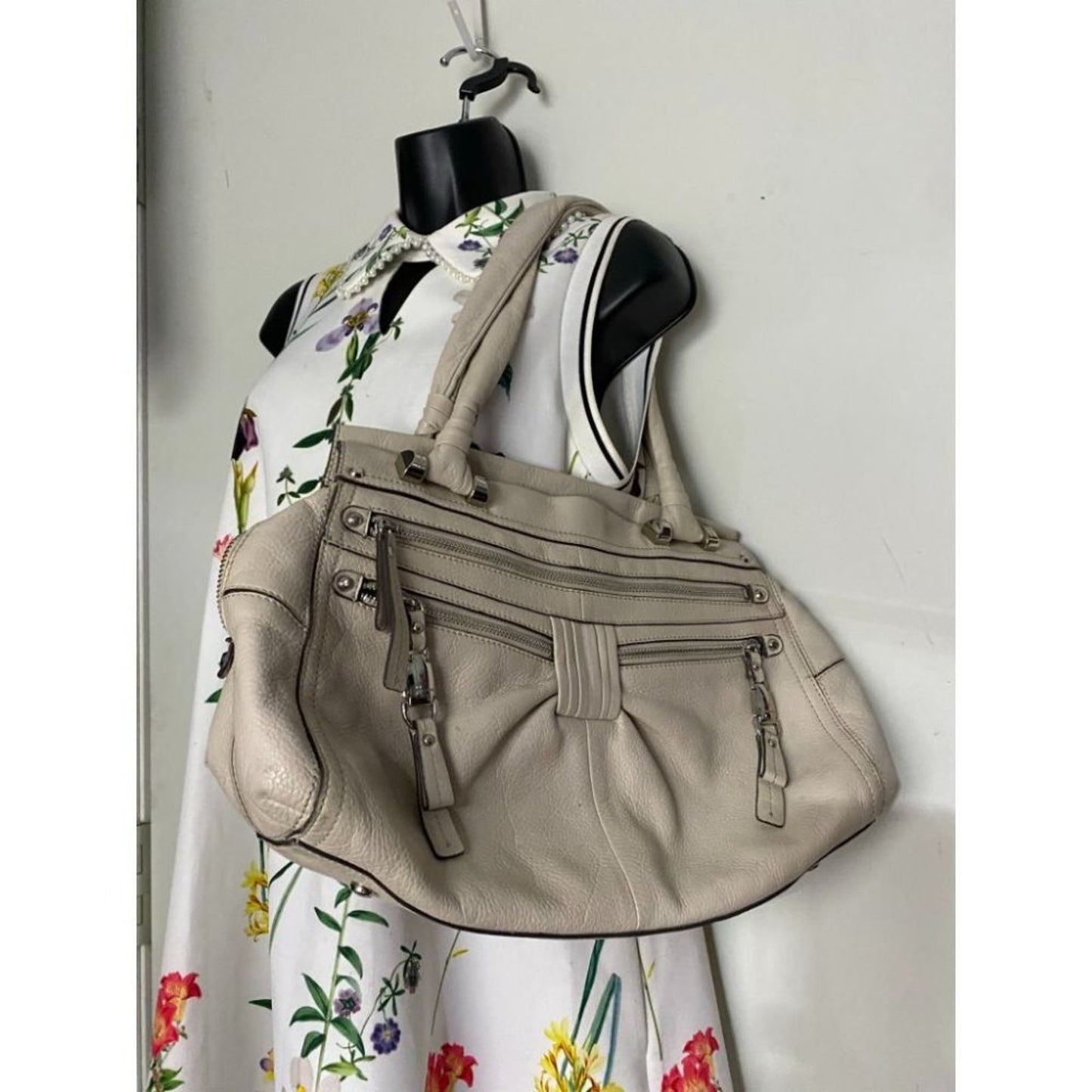 B. makowsky Cream Leather Shoulder Bag