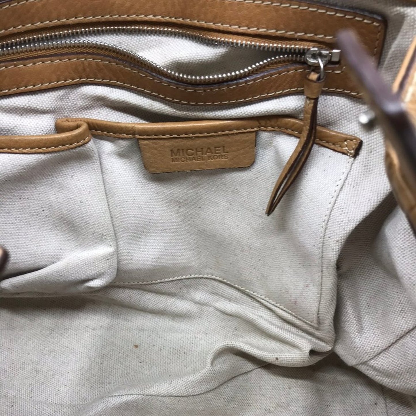 Michael Kors Tan Medium Leather Shoulder bag