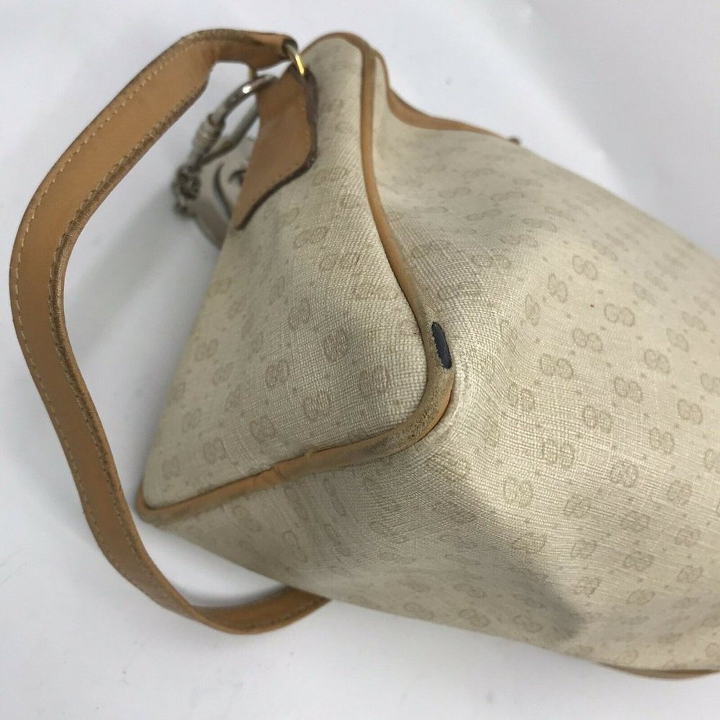GUCCI Vintage Crossbody Bag All Over Signature