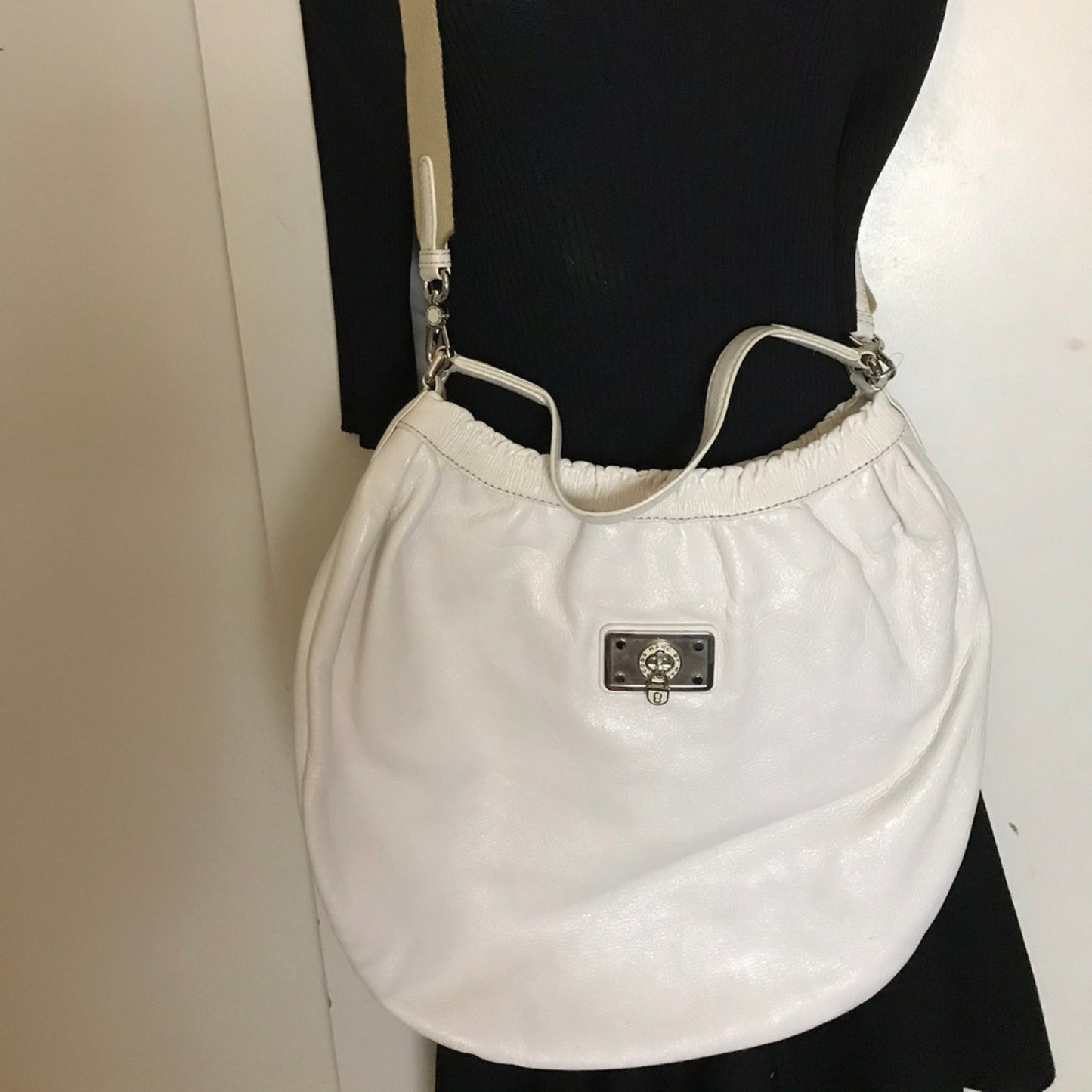 MARC JACOBS White Leather Bucket Bag