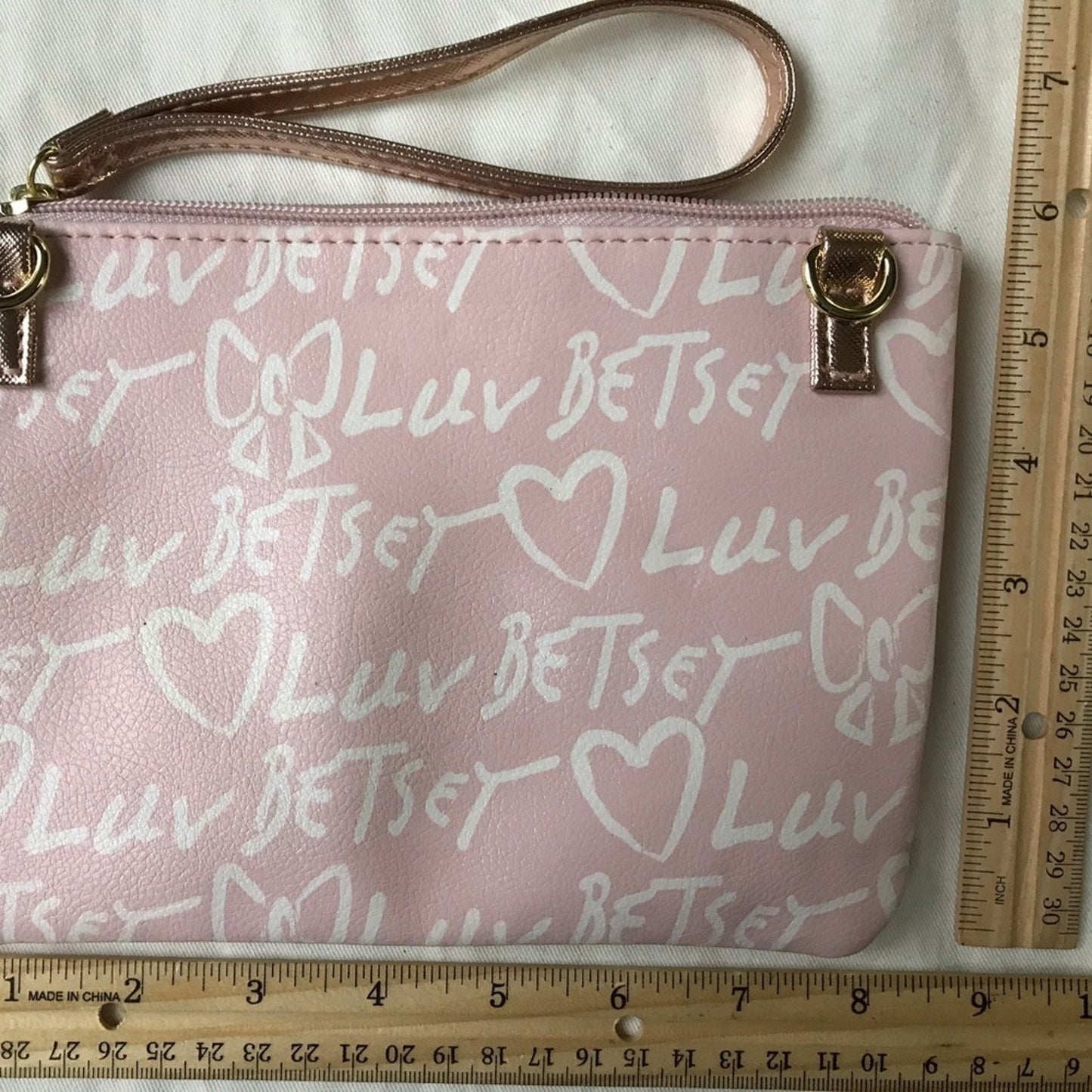 NWOT Luv Betsey Wallet