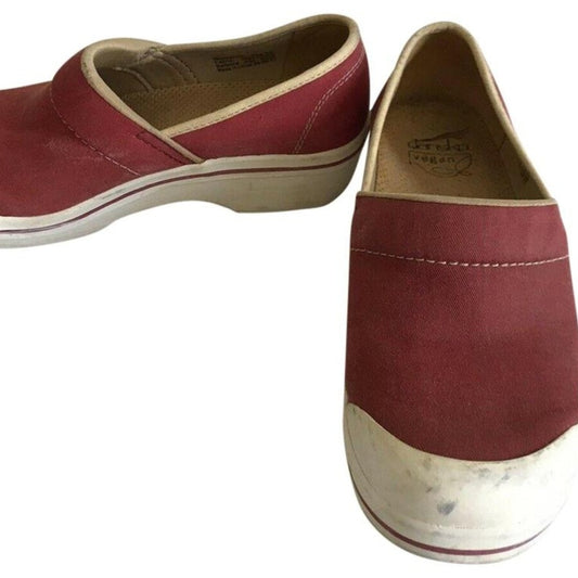 DANSKO CLASSIC CLOGS-Vegan-Red-Size US 7.5