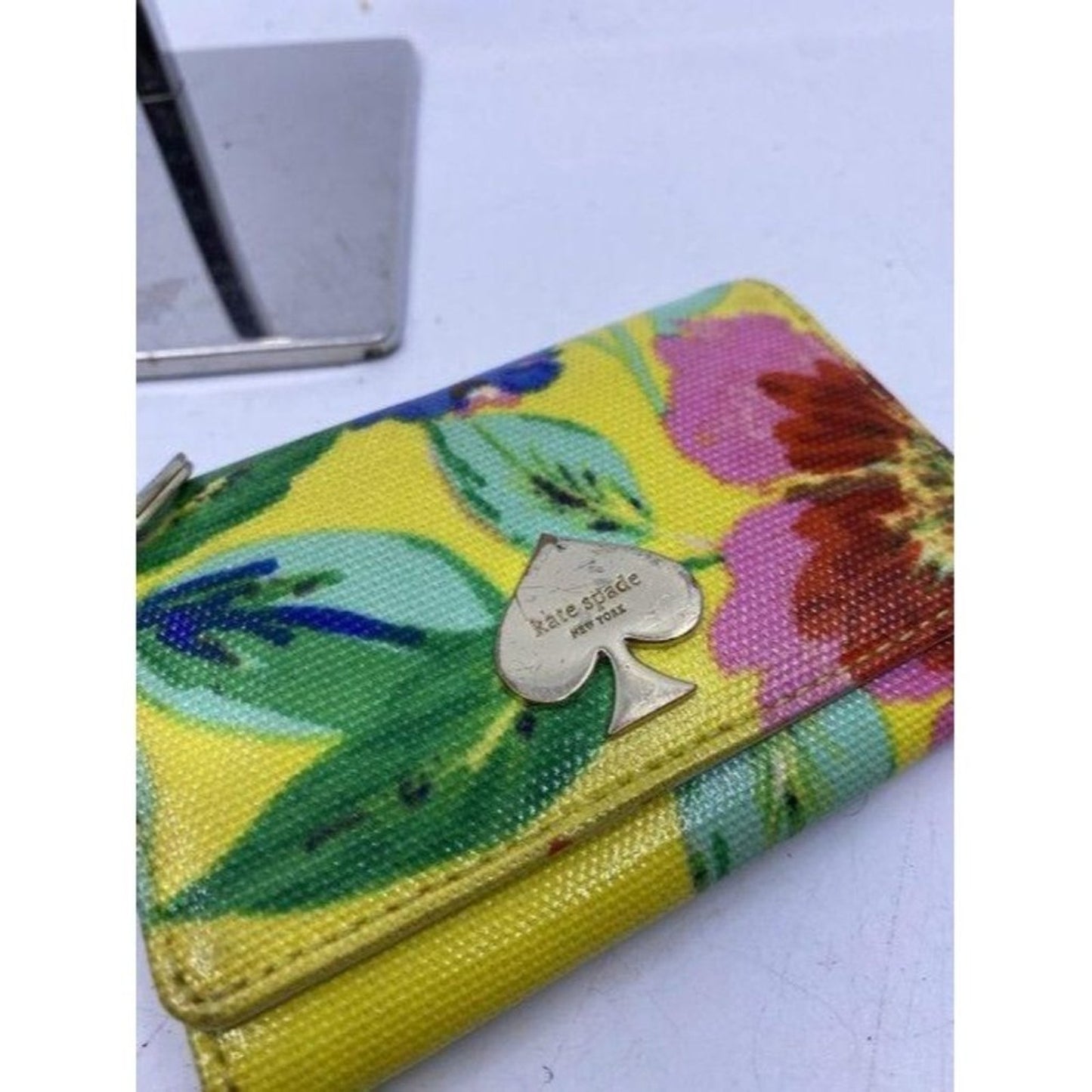 kate spade multicolor floral id key and change wal