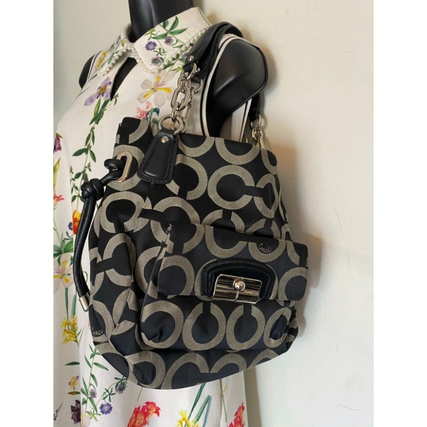 Coach Women's Large Black Tan Fabric Tote Bag