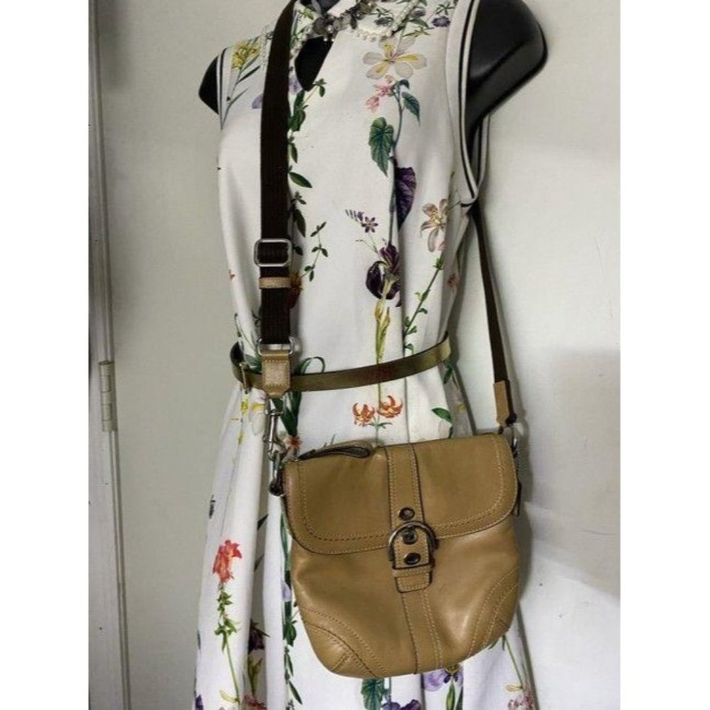 coach small tan leather cross body bag