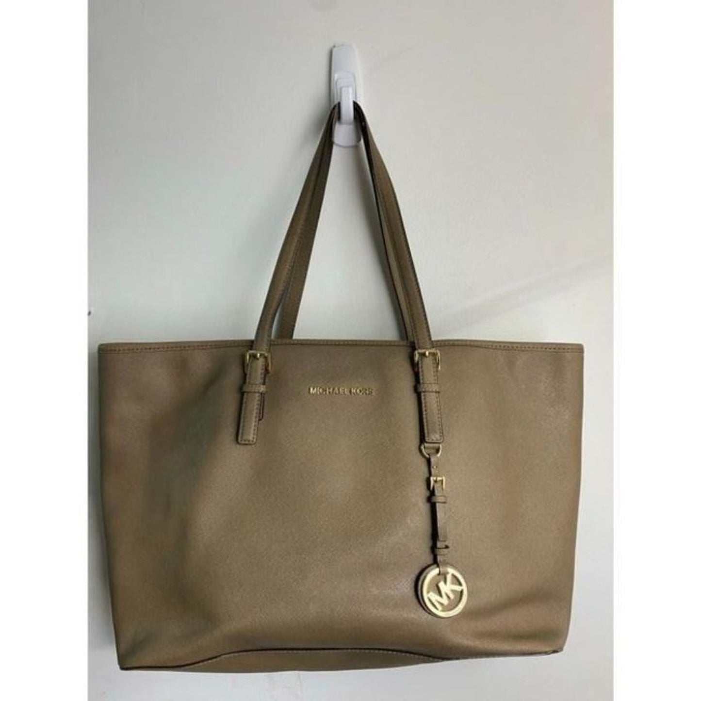 MICHAEL KORS Tan Saffiano Leather Jet Set Tote Bag