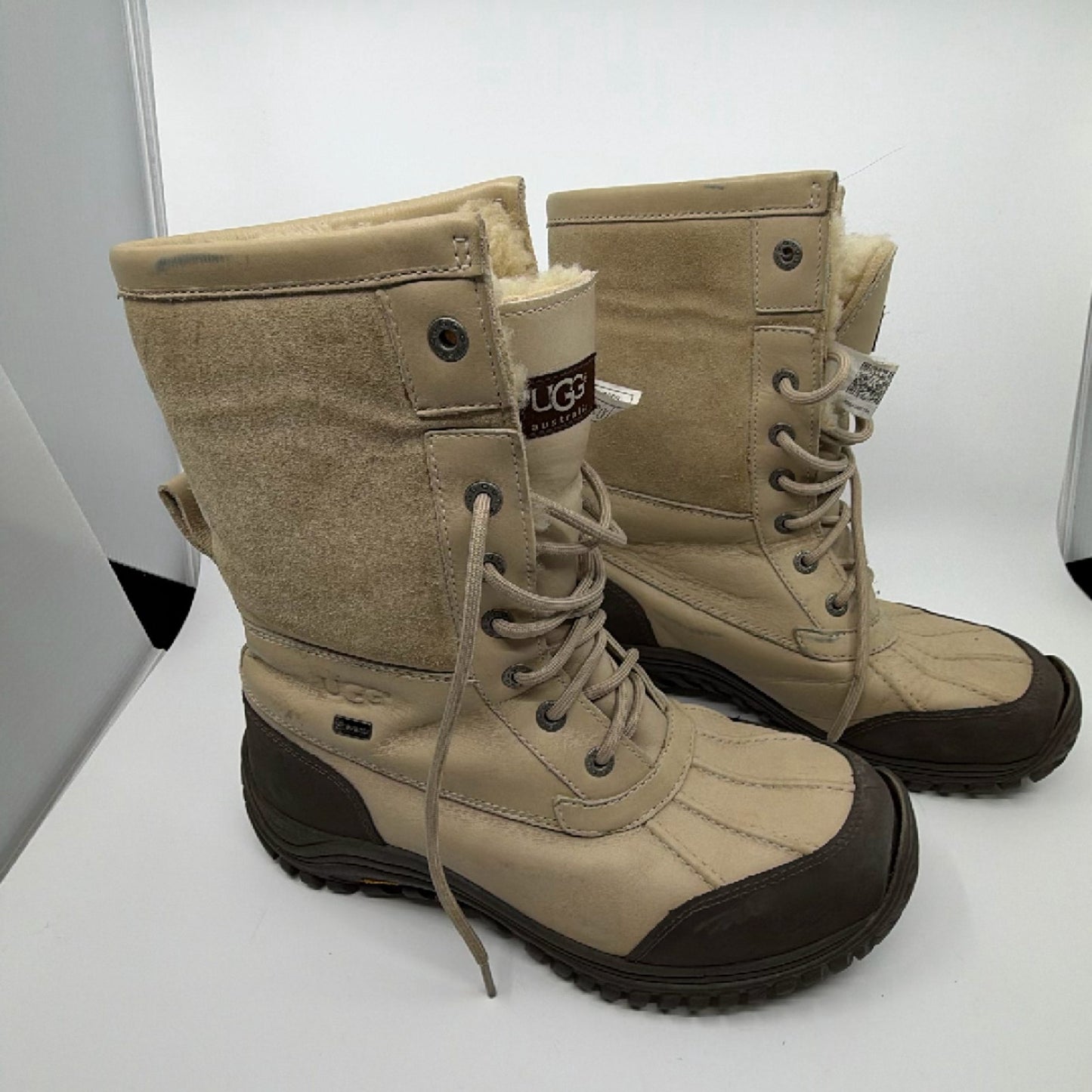 UGG Adirondack II Beige Leather Shearling Boot Size 8