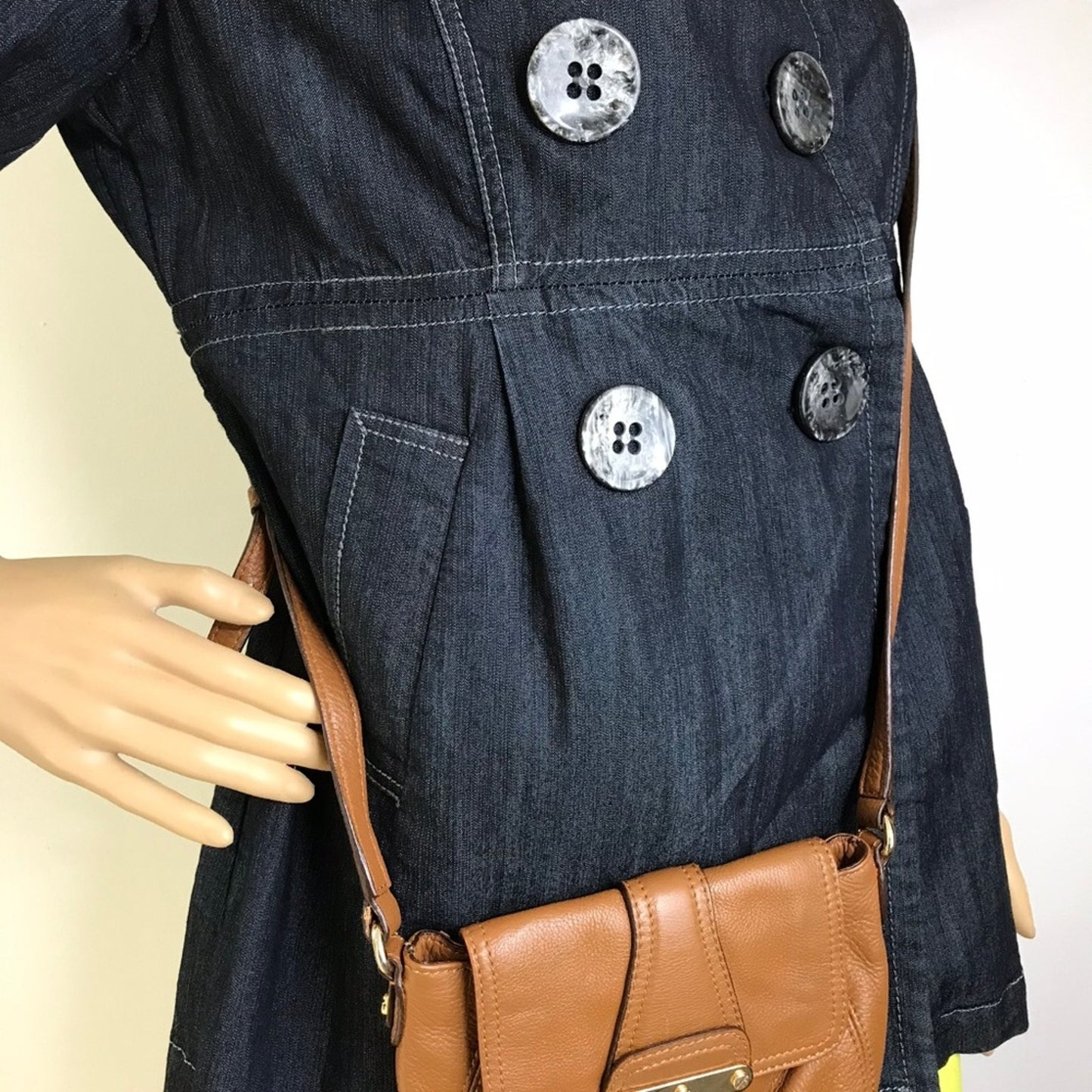 Michael Kors Crossbody Leather Gold Buckle
