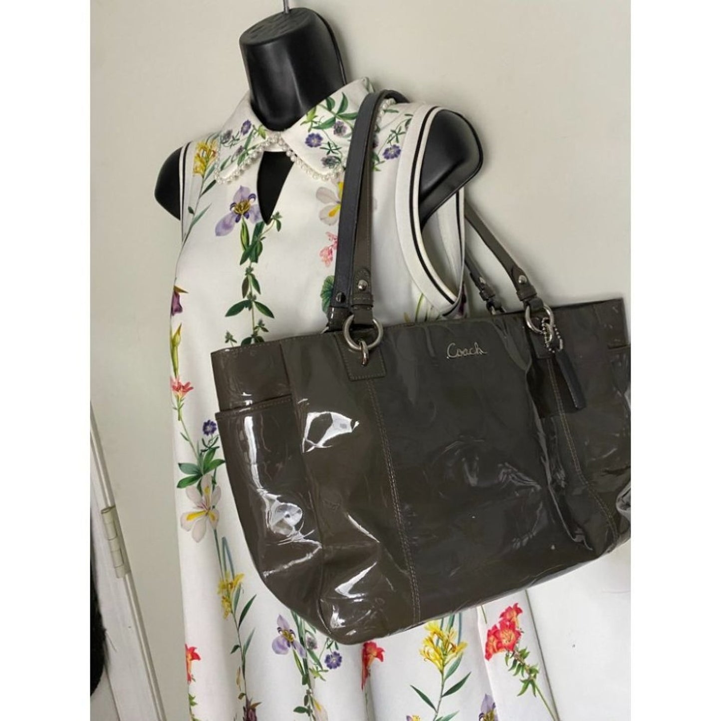 Coach Patent Leather Olive Green Shoulder Bag LG
