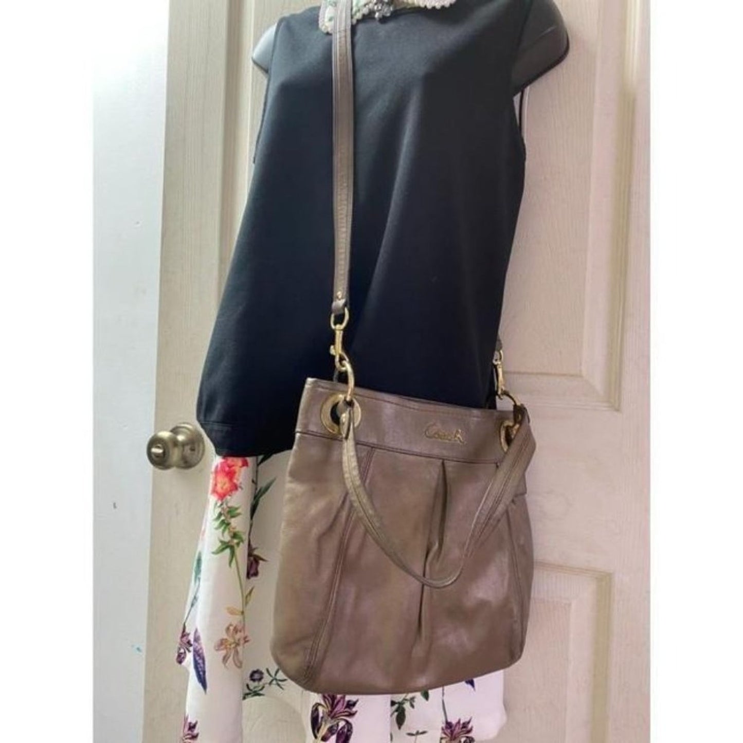 coach medium w adjustable strap gold leather cross