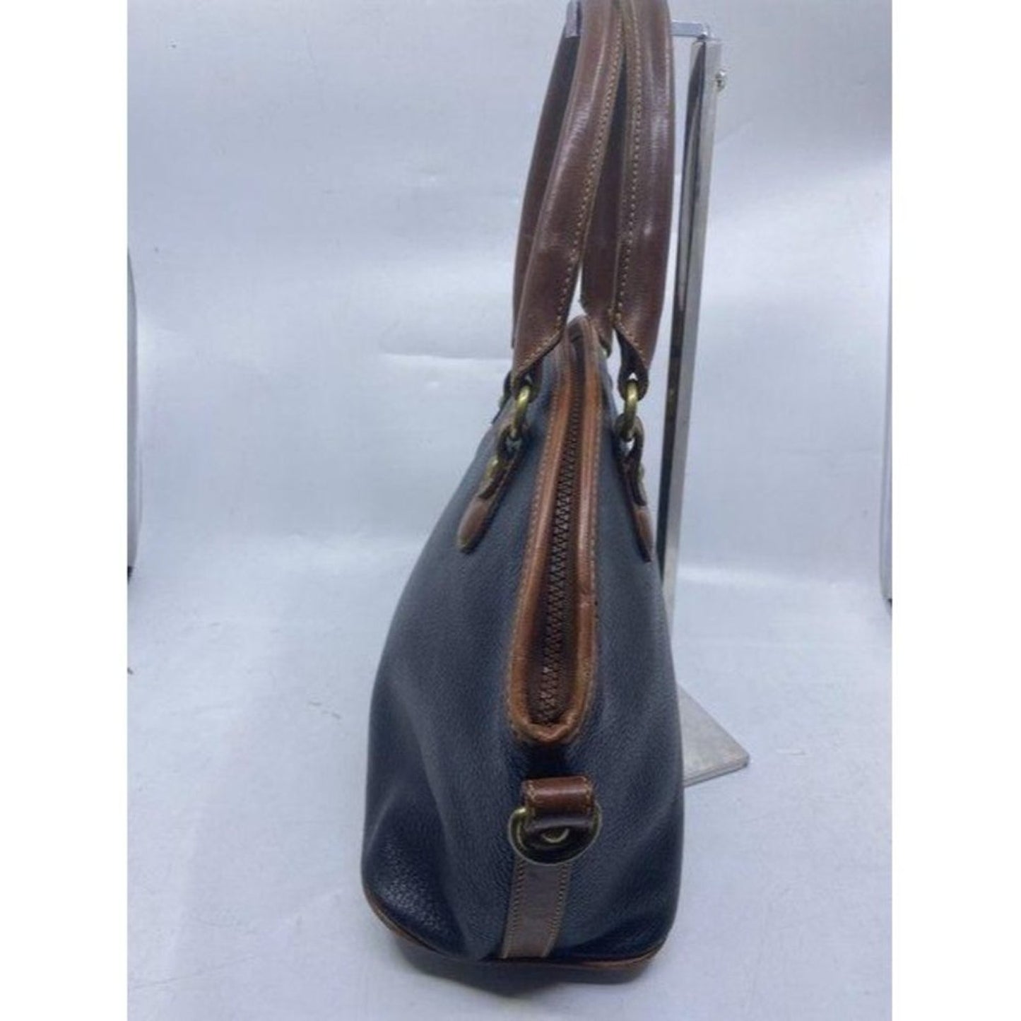coach shoulder bag vintage handbag great find blac